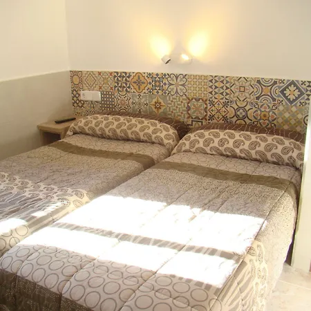 ゲストハウス オスタル バレル